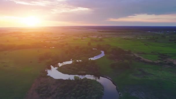 Belo panorama fluvial — Vídeo de Stock