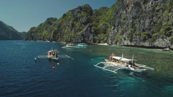 Paisagem natural tropical serena na ilha montanhosa de Palawan, Filipinas, arquipélago de Visayas — Fotografia de Stock