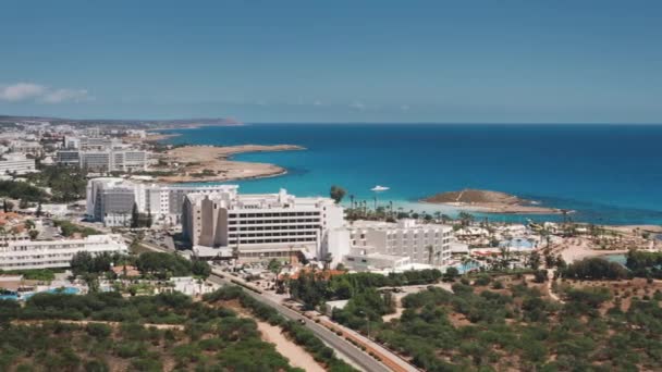 Hotéis na costa da praia do mar, férias de verão no resort de destino de viagens exóticas na Polinésia Francesa — Vídeo de Stock