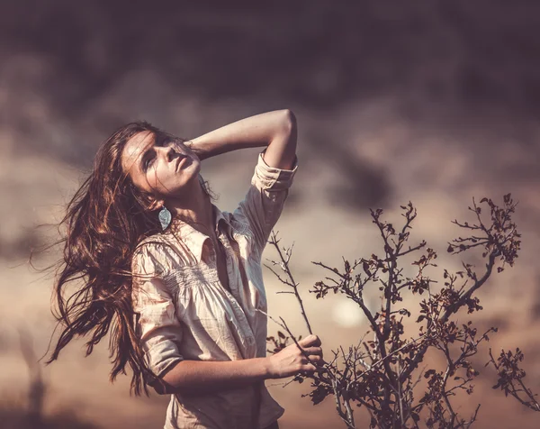 Schöne Frau — Stockfoto