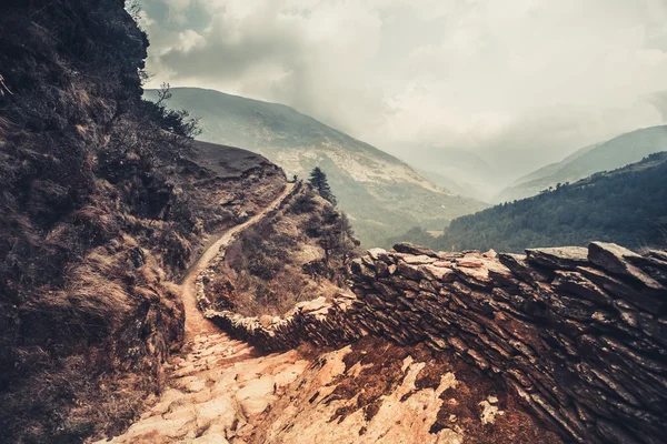 Sentiero di montagna — Foto Stock