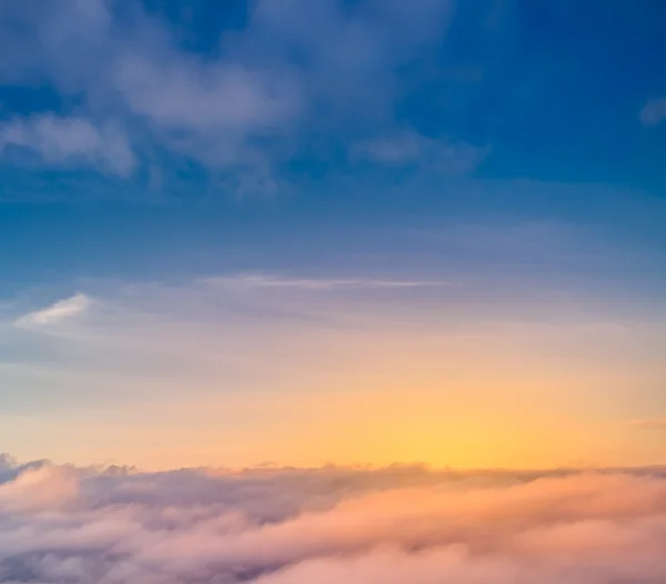 Bellissimo cielo al tramonto — Foto Stock