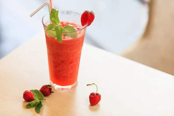 Strawberry cocktail — Stock Photo, Image