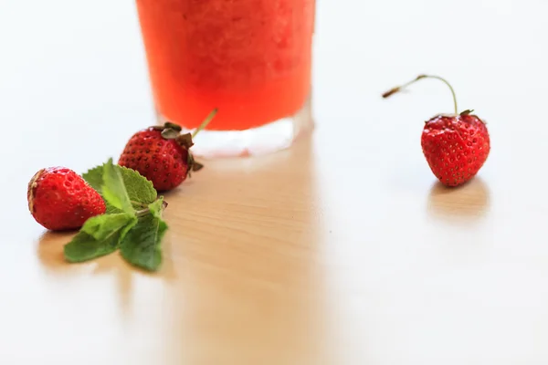 Strawberry cocktail — Stock Photo, Image