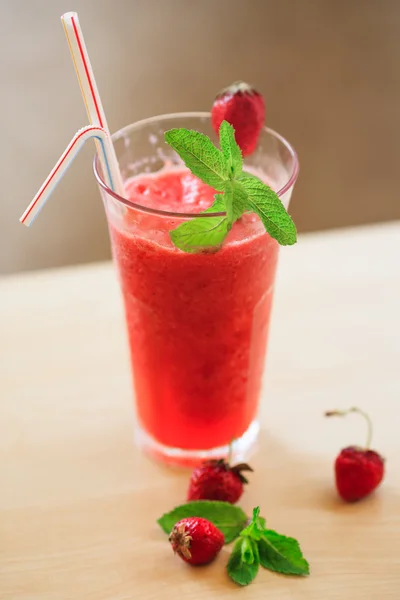 Strawberry cocktail — Stock Photo, Image