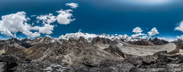 360 stupňů panoramatický pohled z Gokyo Ri — Stock fotografie