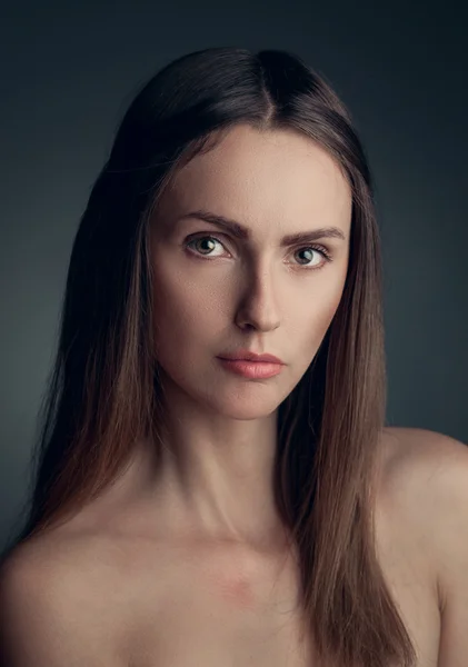 Retrato de mujer joven — Foto de Stock