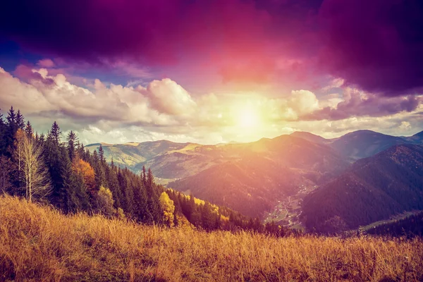 Herfst berglandschap — Stockfoto