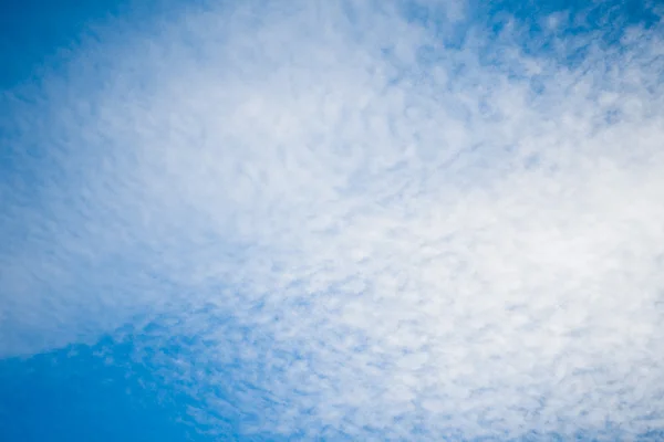 Wolken am Himmel — Stockfoto