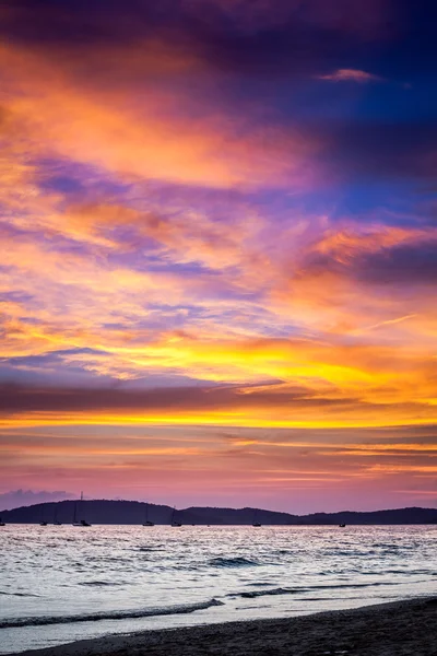 熱帯の夕日 — ストック写真