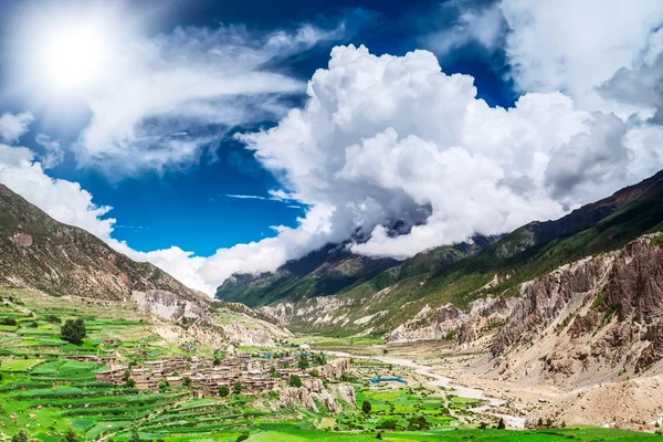 Trekking i nepal — Stockfoto