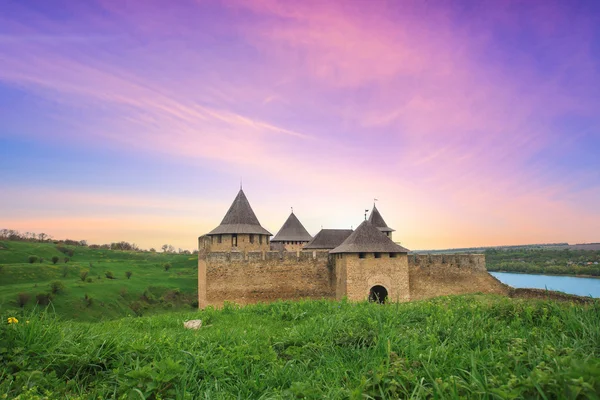 Antigua fortaleza de Khotyn —  Fotos de Stock