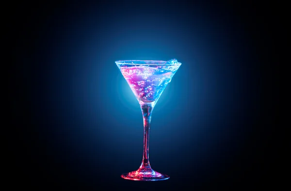 Cocktail luminoso in vetro — Foto Stock