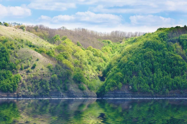 Hermoso paisaje fluvial — Foto de Stock