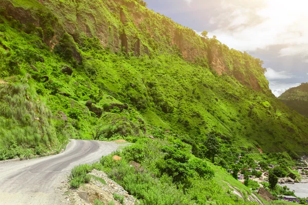 Asphalt road in Nepal — Stock Photo, Image