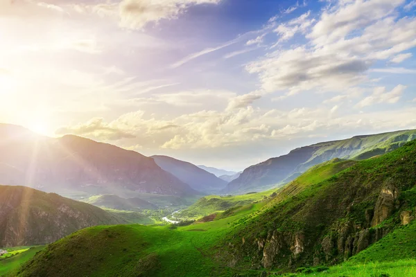 Kazbeki 地区山景观 — 图库照片