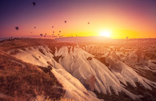 Гарячі повітряні кулі над Каппадокією — стокове фото