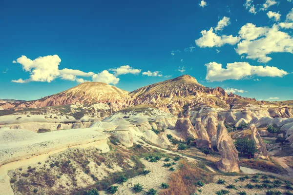 Spettacolari formazioni rocciose in Cappadocia — Foto Stock
