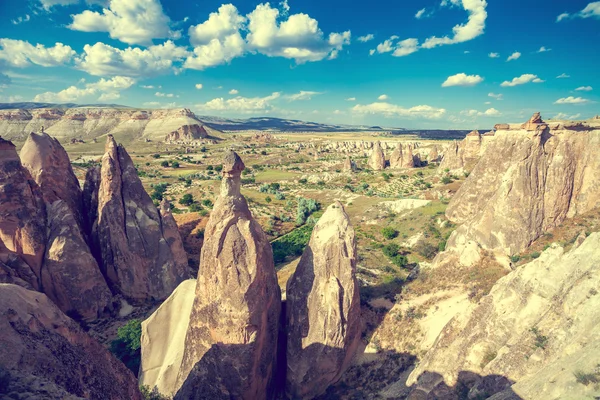 Formations rocheuses spectaculaires en Cappadoce — Photo