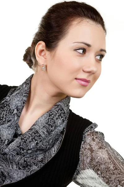 beyaz zemin üzerinde genç güzel kadın