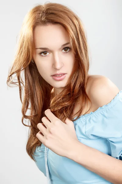 Young beautiful brunettes — Stock Photo, Image