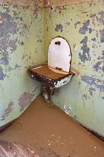 Pia cheia de areia. Kolmanskop em Namíbia — Fotografia de Stock