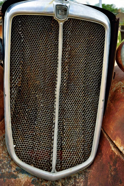 Grill of the old Morris 8 car — стоковое фото