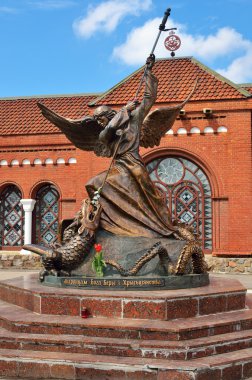 Archangel Michael heykel, Minsk, Beyaz Rusya