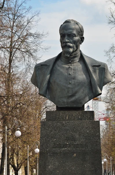 Monumento a Felix Dzerzhinsky en Minsk, Bielorrusia —  Fotos de Stock