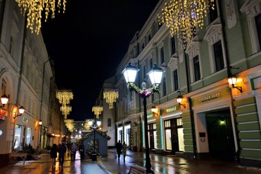 Moskova kış sokak ve Noel dekorasyonu, Rusya Federasyonu