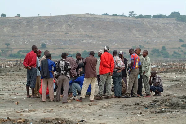 Katwe Uganda Aug 2010 Group Local Men Awaiting Order Work — Stock Photo, Image