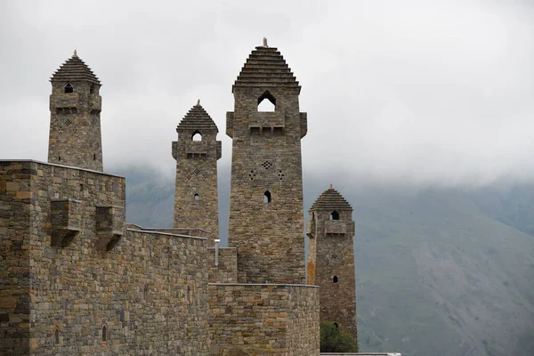 Chechenia Rusia Torres Restauradas Castillo Complejo Histórico Arquitectónico Sharoy Fortaleza — Foto de Stock