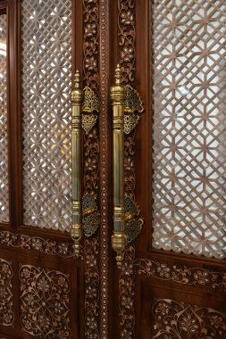 Shali 'nin iç kısımlarındaki Beyaz Cami. Çeçenistan Cumhuriyeti. - Rusya. Peygamber Muhammed 'in 