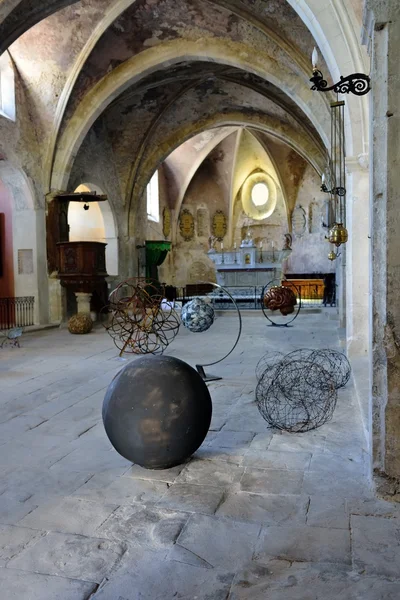 Interno della chiesa Vaison la Romaine — Foto Stock