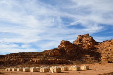 Desert camp 