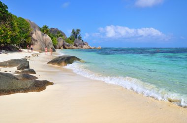 Seyşeller adalarındaki Granit kayalık plajlar, La Digue, Kaynak D.