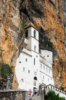 ostrog Manastırı, Karadağ