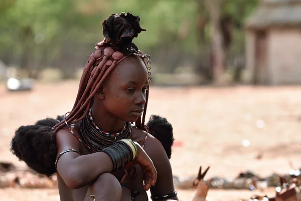 Himba menina retrato, Namíbia — Fotografia de Stock