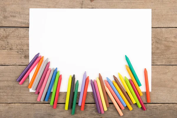 Crayons Papier Sur Bureau — Photo
