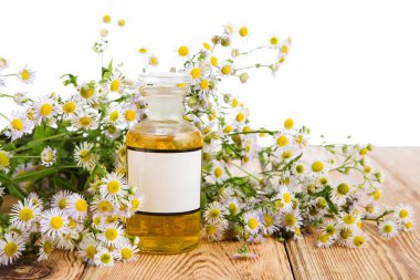 Alternatif Tıp kavramı - cam ile bir şişe kokulu yağ