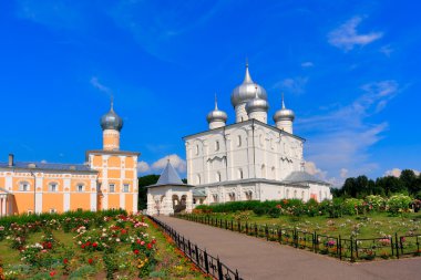 Varlaamo-Khutyn Spaso-Preobrazhensky Manastırı XII yüzyıl.