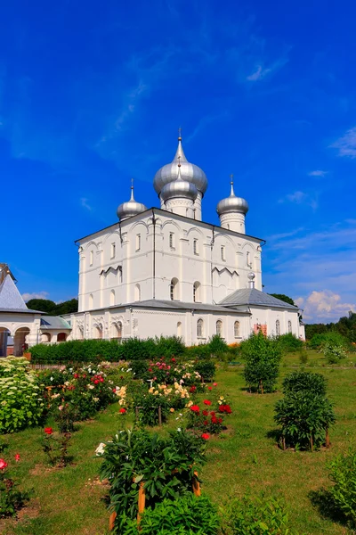 Varlaamo-Khutyn Spaso-Preobrasjenskij kloster Xii århundradet. — Stockfoto