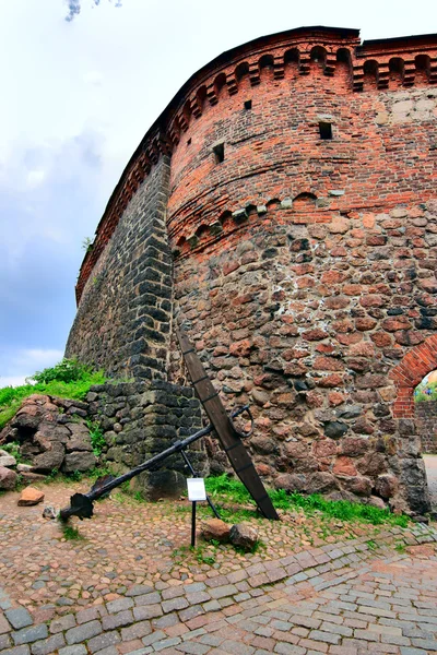 Vyborg Castle, duvarlara bağlantılı gemi.