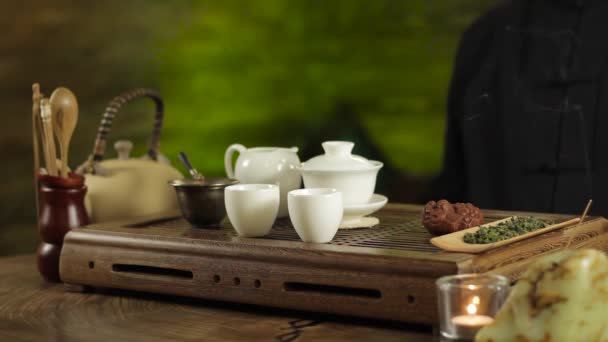 Παραδοσιακή κινεζική τσάι ζυθοποιίας — Αρχείο Βίντεο