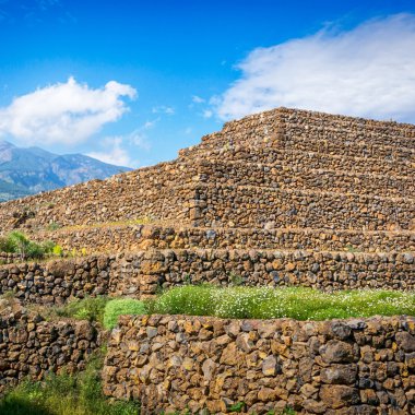 Guimar piramit parçası