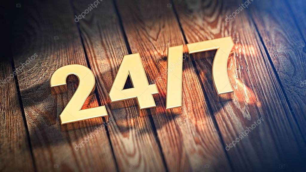木の板に 24 7 桁の数字 ストック写真 C Timbrk 木の板に 24 7 桁の数字 ストック写真 C Timbrk