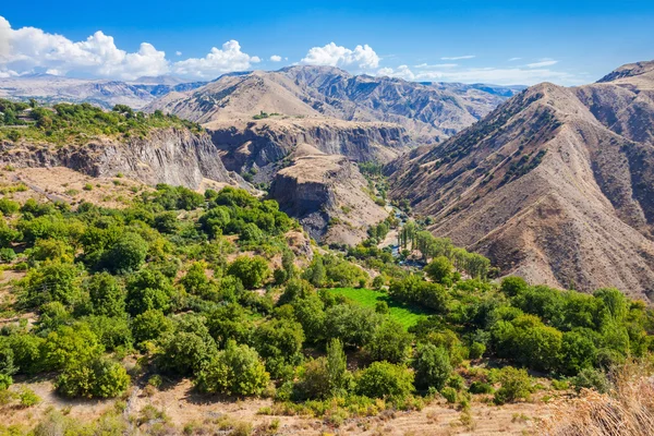 Βουνά κοντά στο Garni — Φωτογραφία Αρχείου