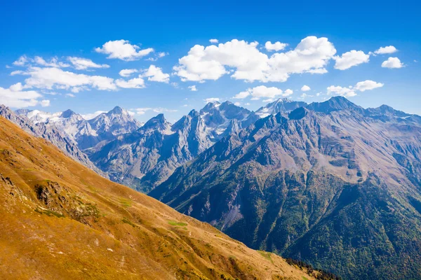 Büyük Kafkas Dağları — Stok fotoğraf