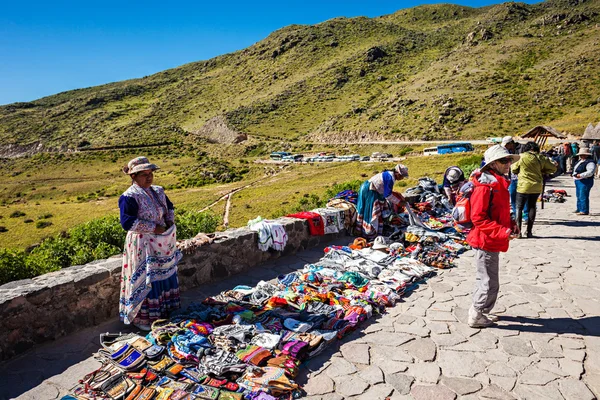 Peruvian women in South America — Stock Photo, Image