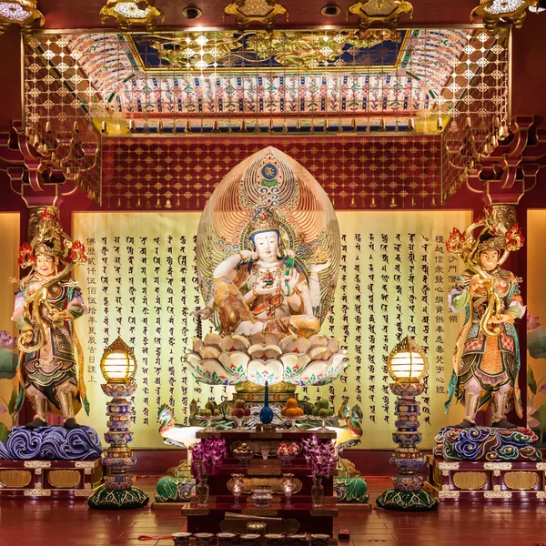 Buddha Tooth Temple — Stock Photo, Image